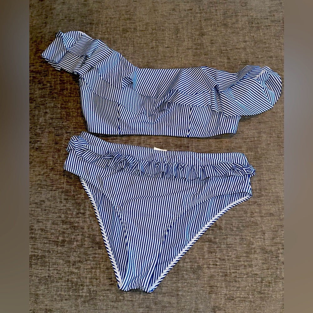 Woman 2 Piece Bikini Swim Suit SHEIN size XL white and blue